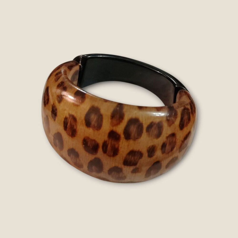 Cheeta Print Wide Clamper Bracelet Bangle With Magnetic Clasp 1.75" Width Acryli